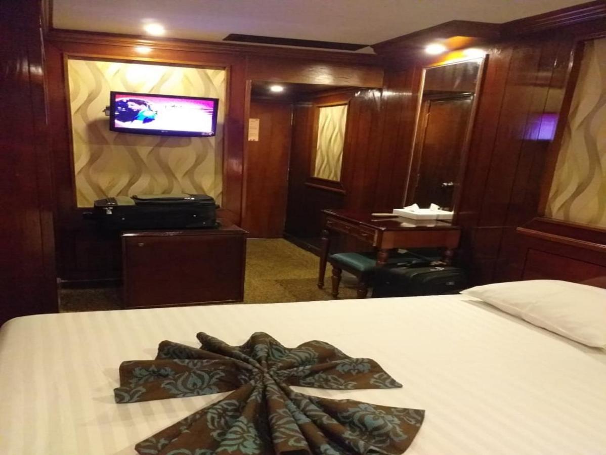 Luxor Luxury Nile Cruises - From Luxor 04 Nights - From Aswan 03 Nights Hotel Eksteriør billede