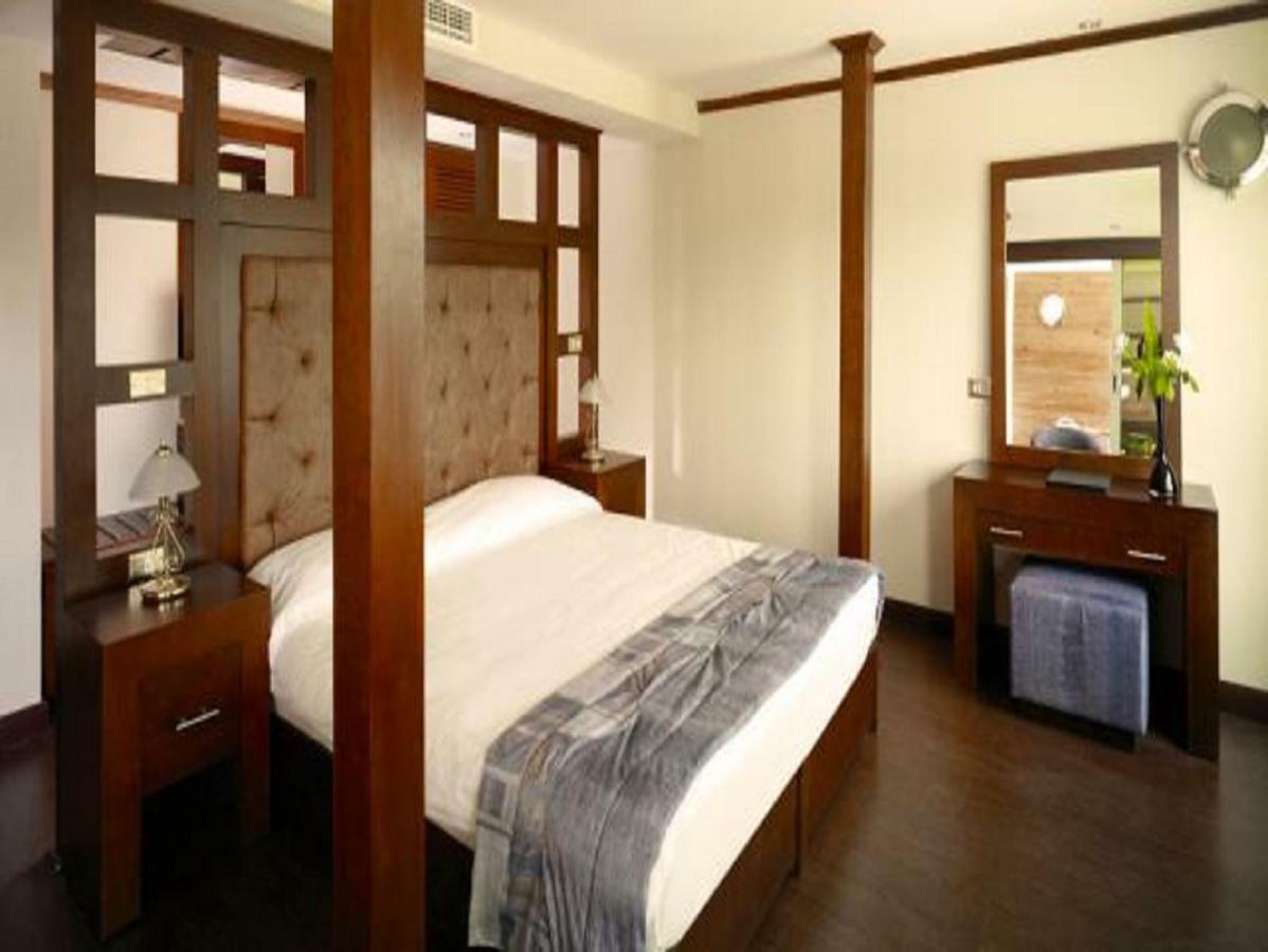Luxor Luxury Nile Cruises - From Luxor 04 Nights - From Aswan 03 Nights Hotel Eksteriør billede