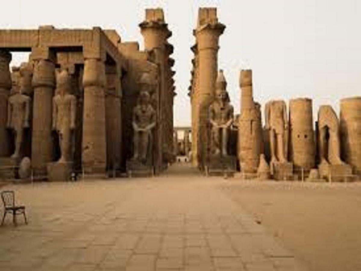Luxor Luxury Nile Cruises - From Luxor 04 Nights - From Aswan 03 Nights Hotel Eksteriør billede